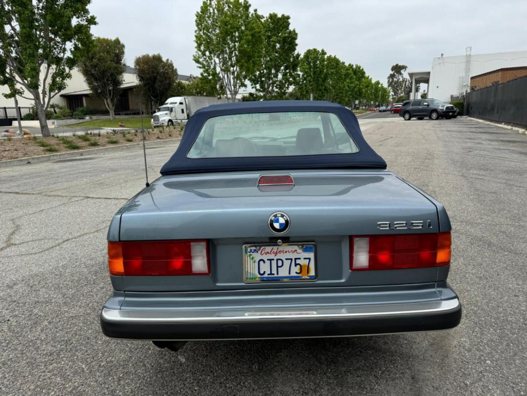 BMW Série 3 - 325 I E30 CABRIOLET BOITE MECA v6